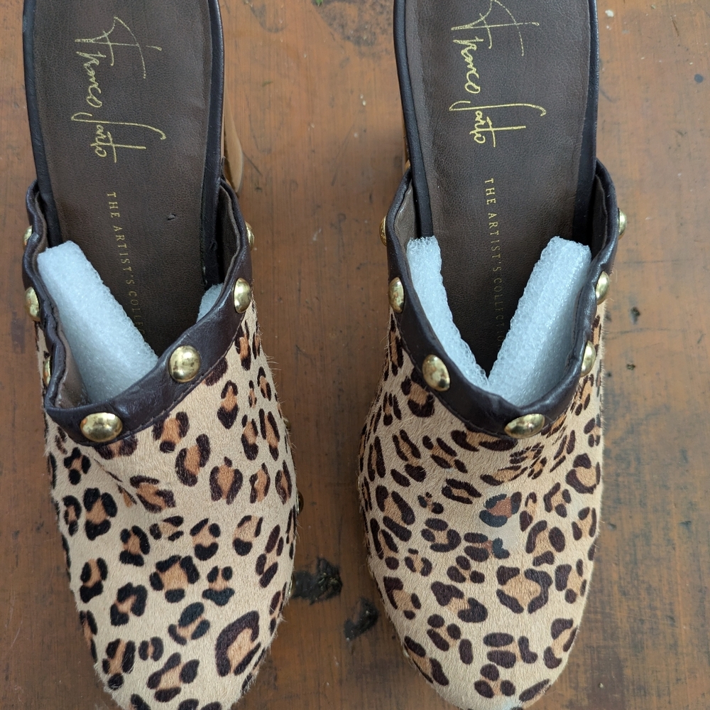 Franco Sarto Size 6 1/2 M Clogs